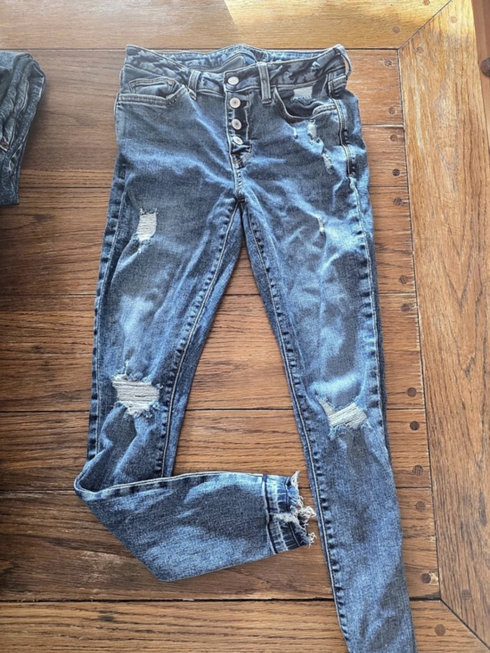 Arizona Jean Co. Distressed Blue Jeans